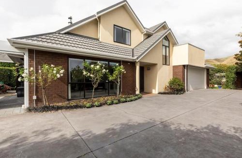 Waikanae House | Quiet and cosy