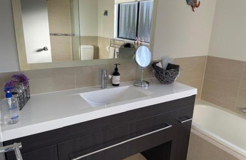 Waikanae House | Quiet and cosy