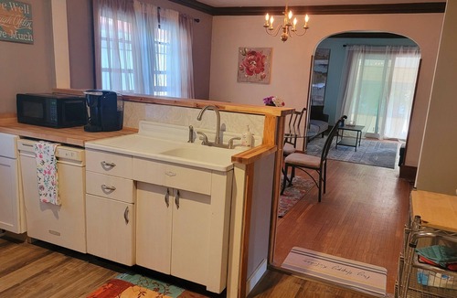 Rochester Apartment | Quiet and cozy 2 bedroom upper apartment