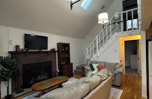 Tobyhanna House | Quiet and Cozy Chalet Retreat - Renovated
