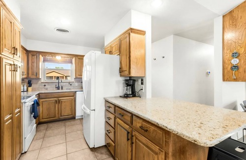 Abilene House | Quiet and delightful 4-bedroom house