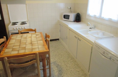 Saint-Christol-Les-Ales Apartment | QUIET AND GREEN APARTMENT(Air-conditioned)