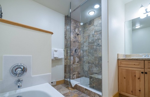 Mountain Village Hotel | Quiet and Pet-Friendly Lock-Off Room at the Bear Creek Lodge