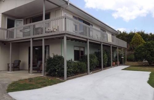 Baylys Beach Apartment | Quiet and spacious country apartment