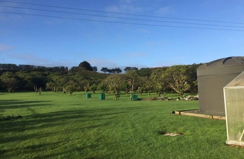 Baylys Beach Apartment | Quiet and spacious country apartment