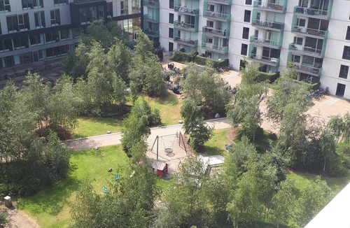 Amager Apartment | Quiet and sunny top floor apartment