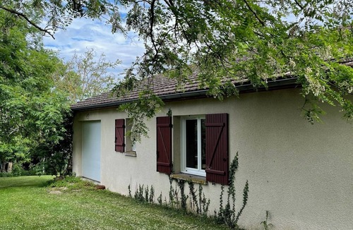 Montcel House | Quiet and surrounded by nature 10 mm from the A75 freeway