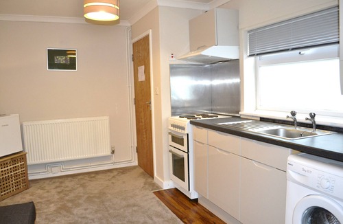 Girton Apartment | Quiet annex with parking, Cambridge
