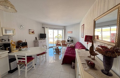 Les Sables d'Olonne Apartment | Quiet apartment with pool in Chaume