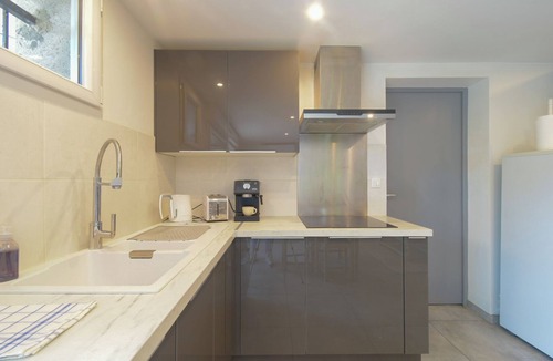 Porcieu-Amblagnieu Apartment | Quiet apartment in a green setting.