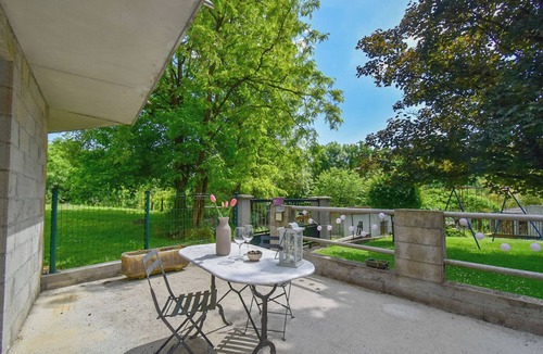 Porcieu-Amblagnieu Apartment | Quiet apartment in a green setting.