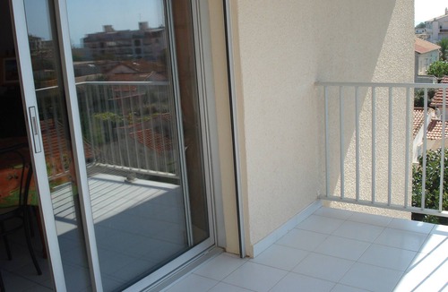 Valras-Plage Apartment | Quiet apartment 300 yards away from the beach