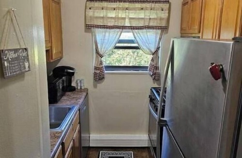 Bay Shore Apartment | Quiet apartment complex