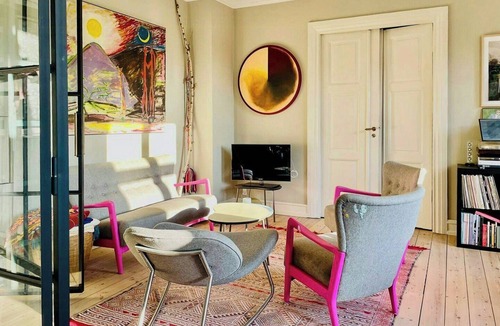 Frederiksberg Apartment | Quiet apartment with balcony by Frederiksberg Have