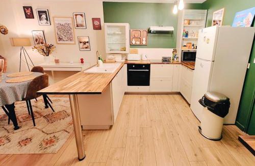 La Madeleine Apartment | Quiet apartment for 2-4 people with private parking