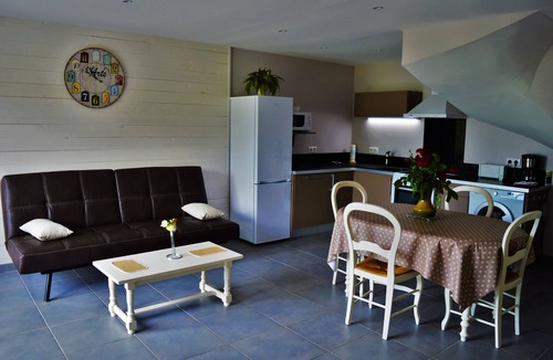 Arcizans-Avant Apartment | Quiet apartment overlooking the mountains