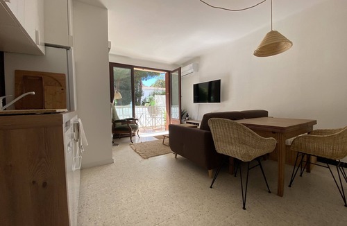 Les Platanes Apartment | Quiet apartment