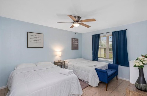 Iowa Apartment | Quiet apartment in Iowa, LA