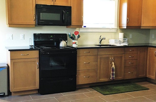 Sackville Apartment | Quiet Apartment in Town Limits with Country Views