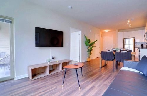Groveton Apartment | Quiet Apartment with Amazing Amenities @Alexandria