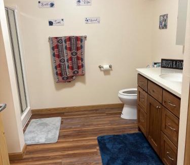 Riverton Apartment | Quiet Apartment with Beautiful Mountain Views