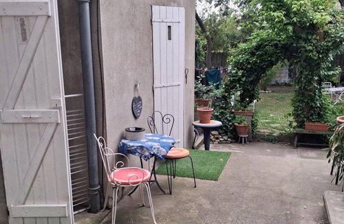 Minimes - Barriere de Paris Apartment | Quiet apartment with garden