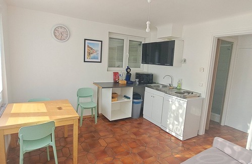 Lille-Moulins Apartment | Quiet apartment with private garden and parking space