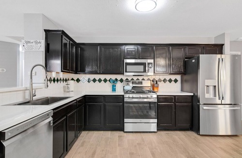 Austin House | Quiet Austin Stay Near Tech