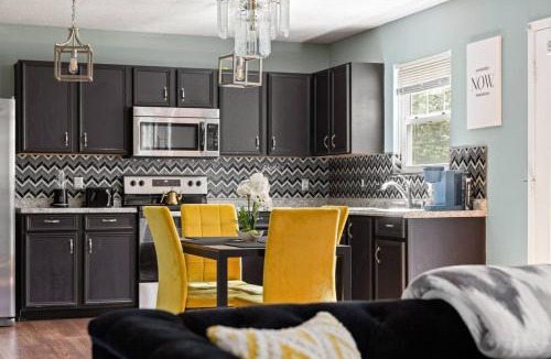 Cartersburg House | Quiet Avon Retreat