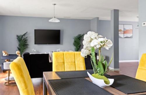 Cartersburg House | Quiet Avon Retreat