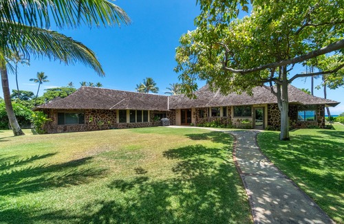 Diamond Head - Kapahulu - St. Louis House | Quiet Beachfront Home at the Base Of Diamond Head