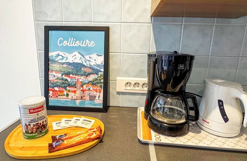 Collioure Apartment | Quiet, beautiful view at 250m from beaches and shops. Wireless.