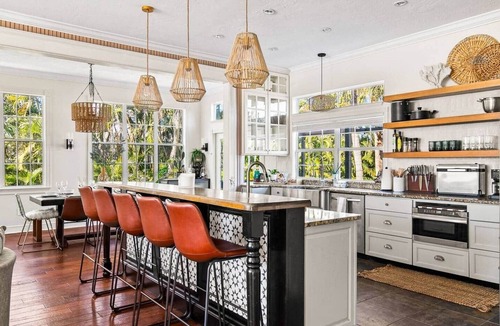 Bay Isle House | Quiet Bohemian Home on Siesta Key