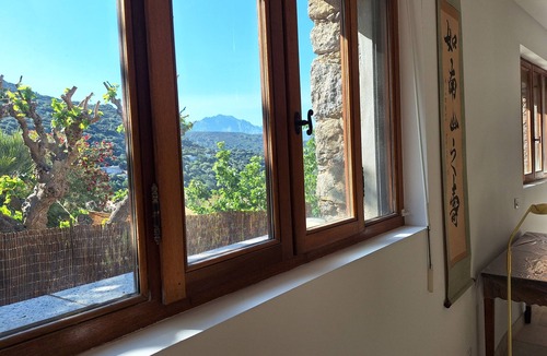 Corbara House | Quiet, bright, and spacious village house