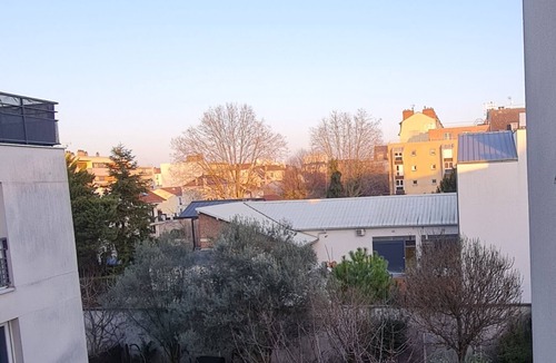 Alfortville Apartment | Quiet, bright & fully equipped studio - Near Paris