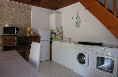 Lorrez-le-Bocage House | Quiet country guest house