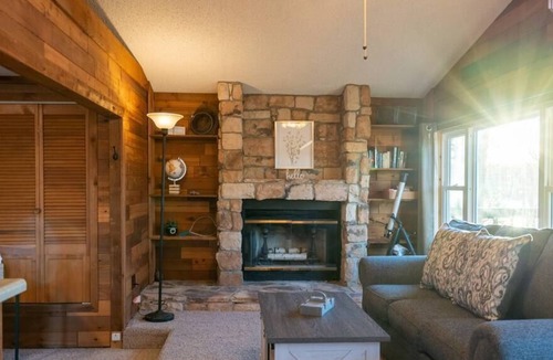 Climax Springs House | Quiet Cabin with Relaxing views in Climax Springs