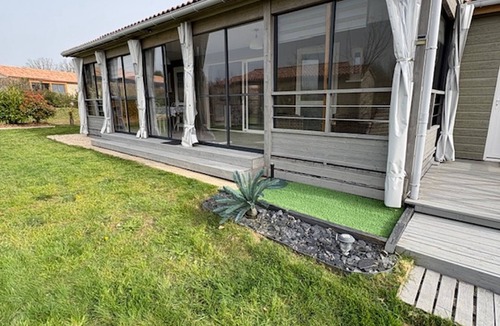 La Chapelle-Hermier Ski Chalet | Quiet chalet, AC and WIFI - 6 guests