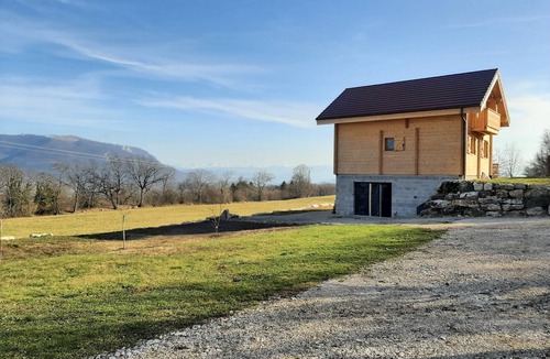 Belmont-Luthezieu Ski Chalet | Quiet chalet opposite Grand Colombier