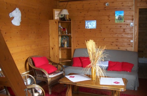 Saint-Sulpice-de-Grimbouville Ski Chalet | Quiet chalet in Normandy