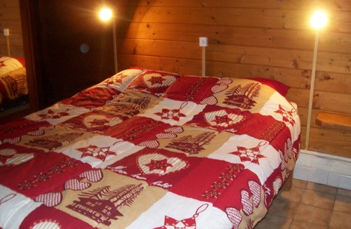 Saint-Sulpice-de-Grimbouville Ski Chalet | Quiet chalet in Normandy