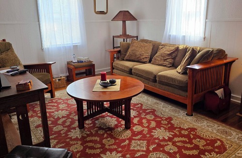 Kansas City House | Quiet Charm in Kansas City 4 bedrooms