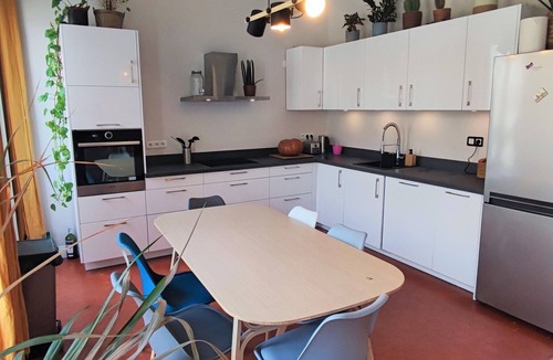 La Joliette Apartment | Quiet, charming and bright, 2 steps from the shopping center and the old port.