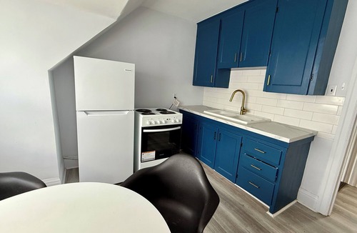 Palmerston Apartment | Quiet City Stay | Terrace, Parking, Self Check-In