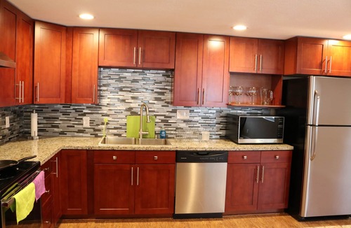 Haller Lake House | Quiet Clean and Comfortable Room