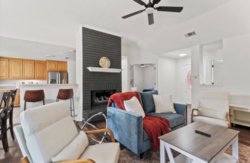 Sherman House | Quiet, Clean, Yard Near Texas Instrument