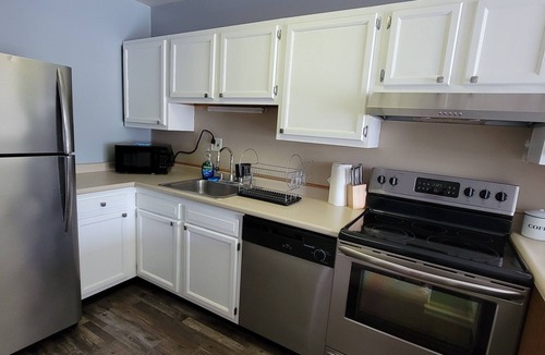 Elkins Park Apartment | Quiet, Comfortable Safe Monthly Discount
