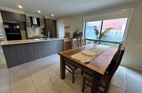 Point Cook House | Quiet Comfort for Relaxing Stays