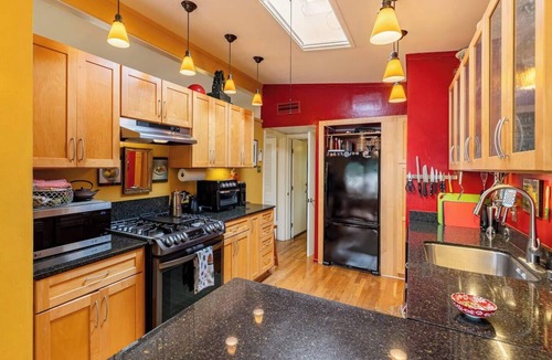 Austin House | Quiet, comfortable, convenient to Central Austin Everything! 3/2 on Shoal Creek