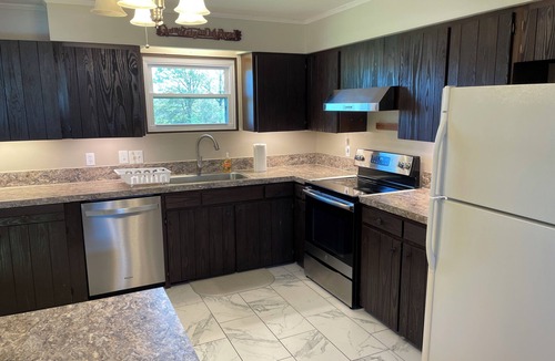Saint Rose House | Quiet comfortable home with lots of extras. Great for families and entertaining.